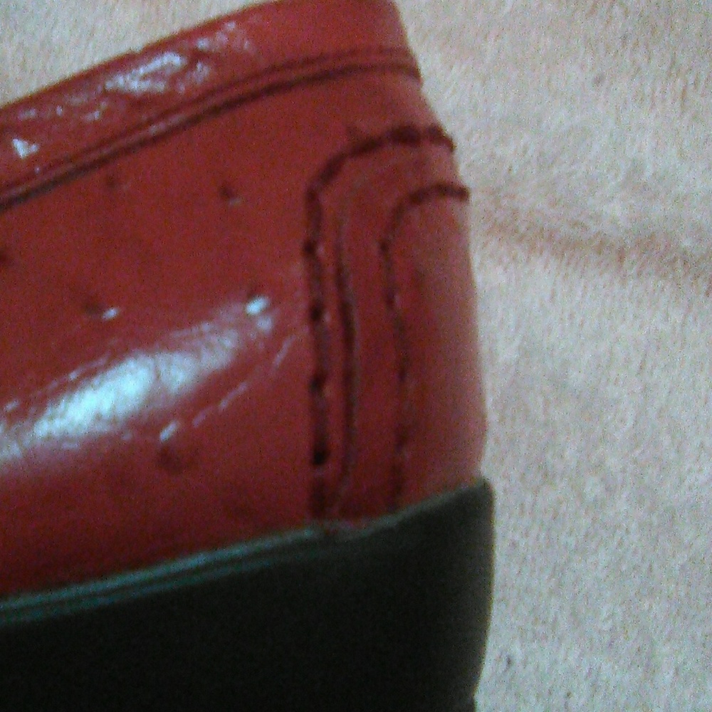 Shoes - Picture 4 of 5